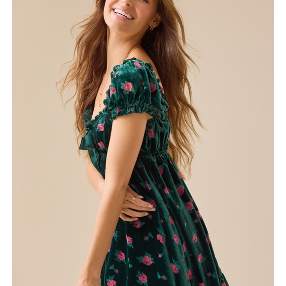 Altar’d State Velvet Floral Dress NWT - Picture 4 of 5